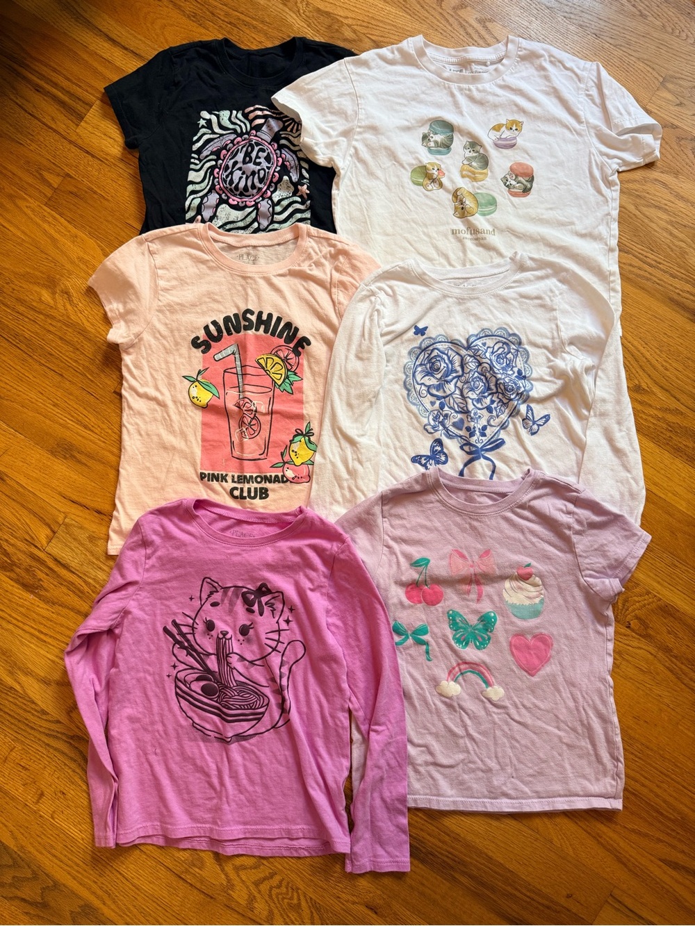 Children's Place and UniQlo Bundle of 6 Girls' Graphic T-Shirts Size 7-8